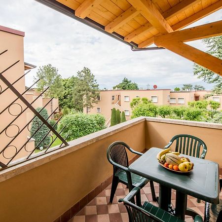 Italianflat - Peschiera Residence Peschiera del Garda Bagian luar foto