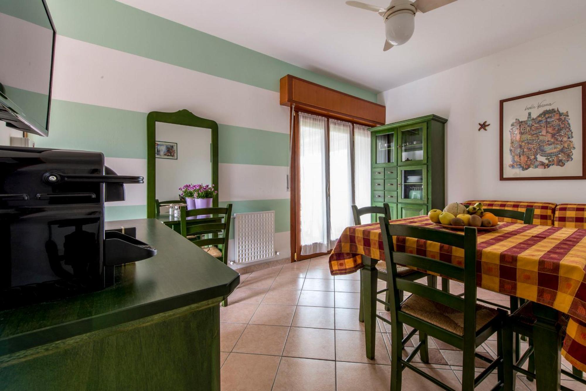 Italianflat - Peschiera Residence Peschiera del Garda Bagian luar foto
